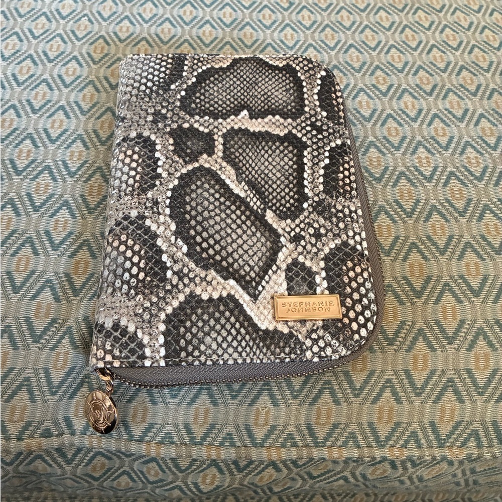 Stephanie Johnson jewelry case